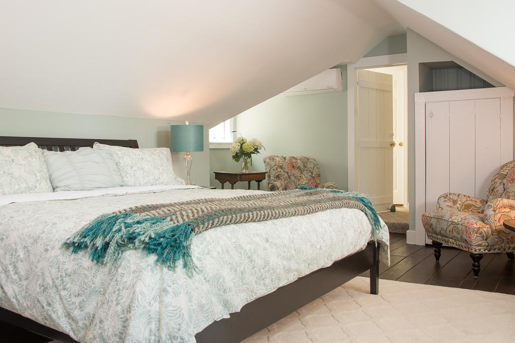 Bed and Breakfast The Parsonage East Orleans Habitación foto